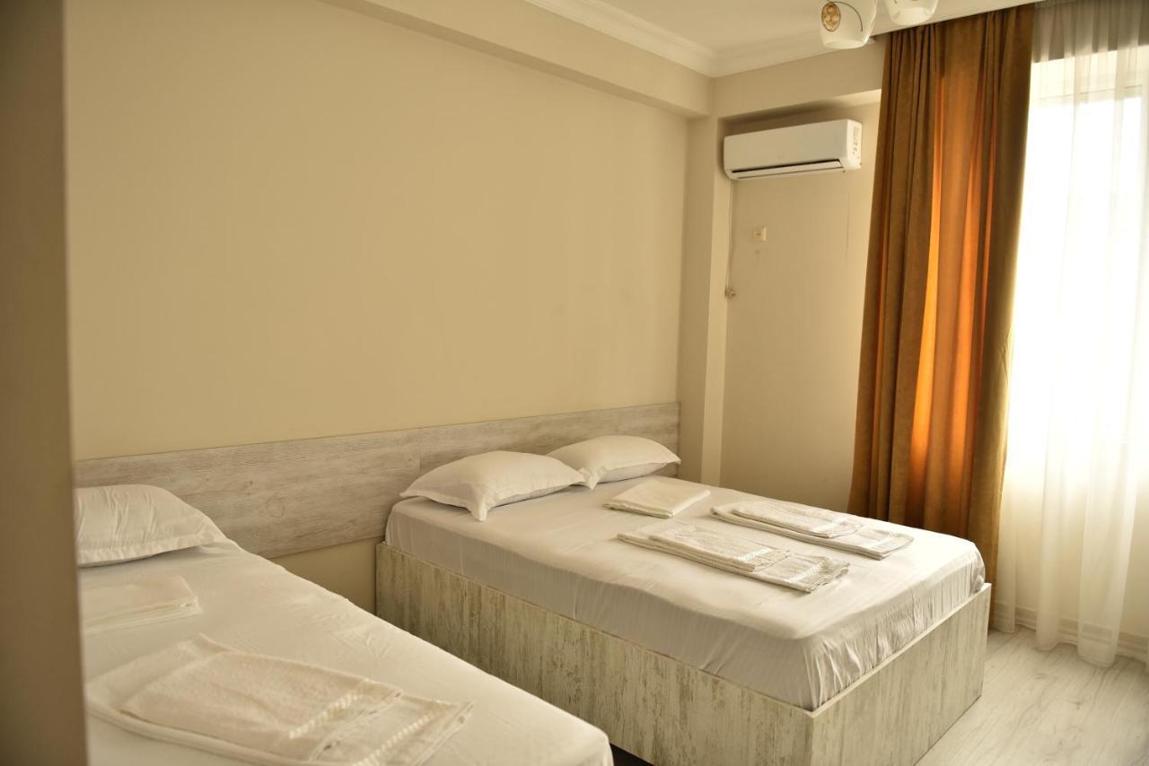 Prime Hotel Batumi Kültér fotó