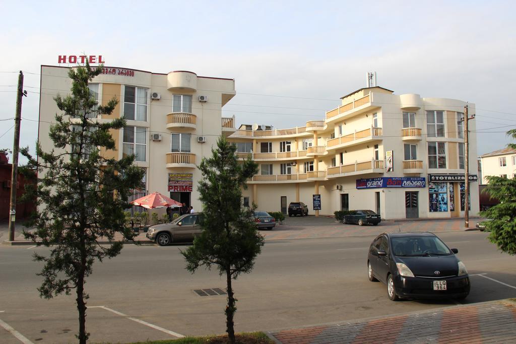 Prime Hotel Batumi Kültér fotó